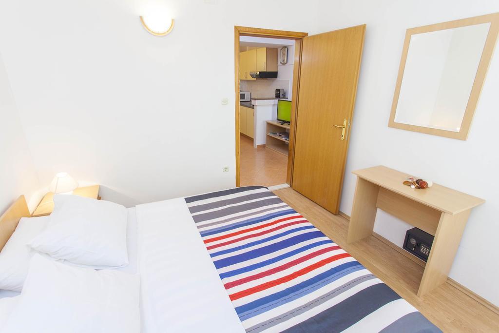 Apartments Villa Jukic Makarska Szoba fotó